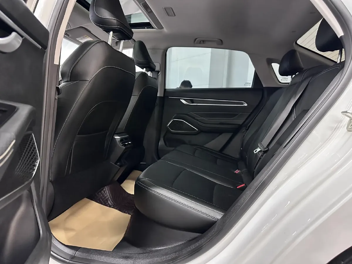 2022 Geely Emgrand 1.5L 114HP L4 CVT,autocango,china used car exporter,china ev exporter,chinese used car exporter,chinese used ev exporter