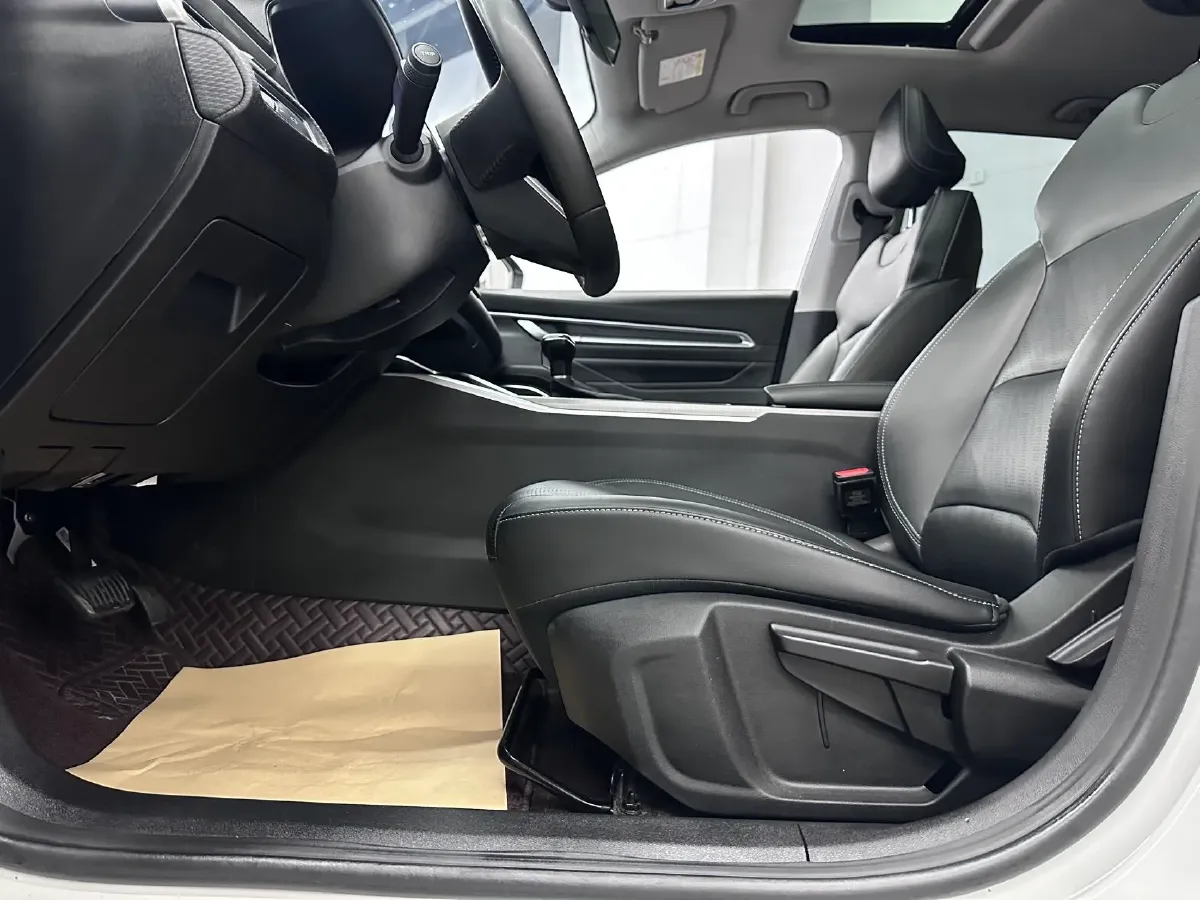 2022 Geely Emgrand 1.5L 114HP L4 CVT,autocango,china used car exporter,china ev exporter,chinese used car exporter,chinese used ev exporter