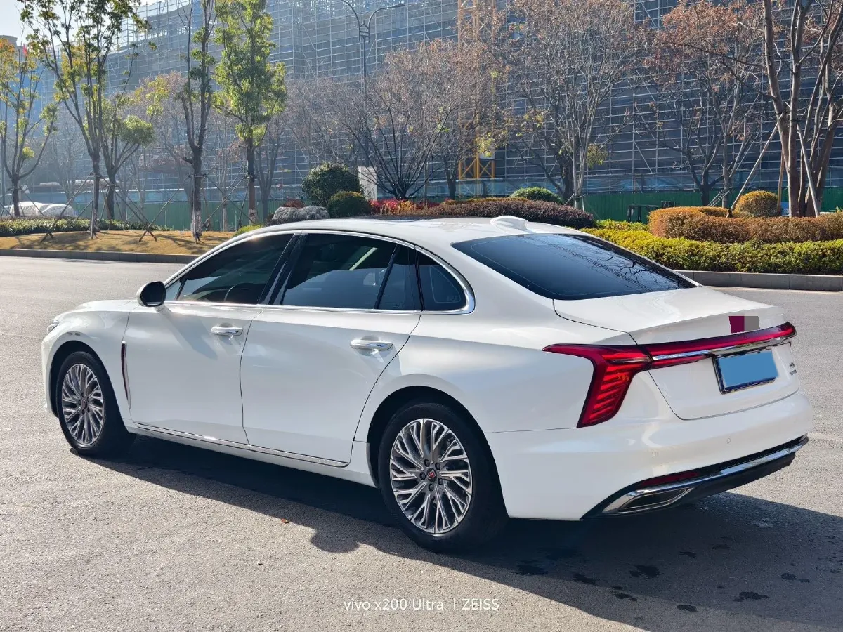2023 HongQi H5 2.0T 224HP L4 8AT,autocango,china used car exporter,china ev exporter,chinese used car exporter,chinese used ev exporter