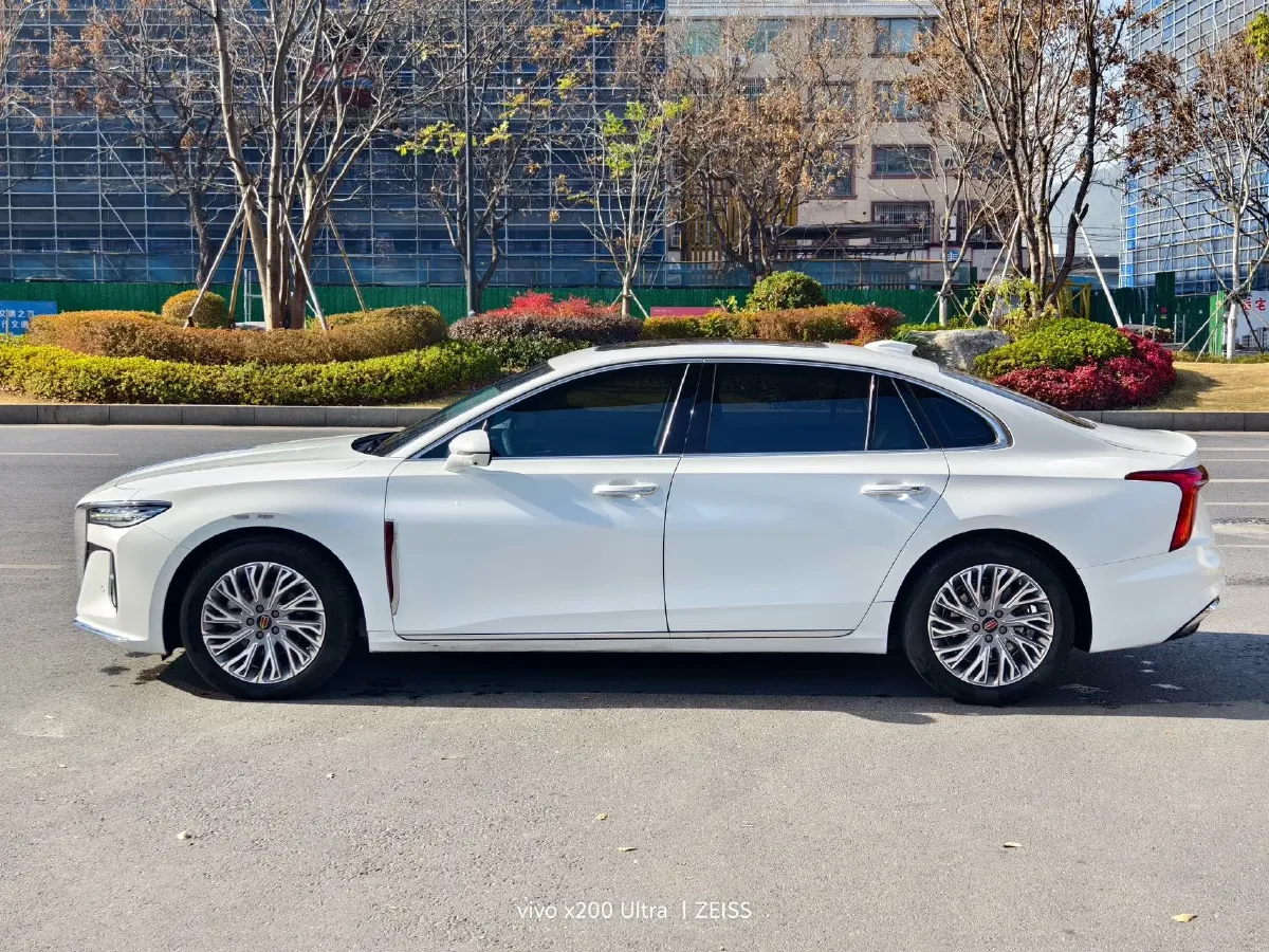 2023 HongQi H5 2.0T 224HP L4 8AT,autocango,china used car exporter,china ev exporter,chinese used car exporter,chinese used ev exporter