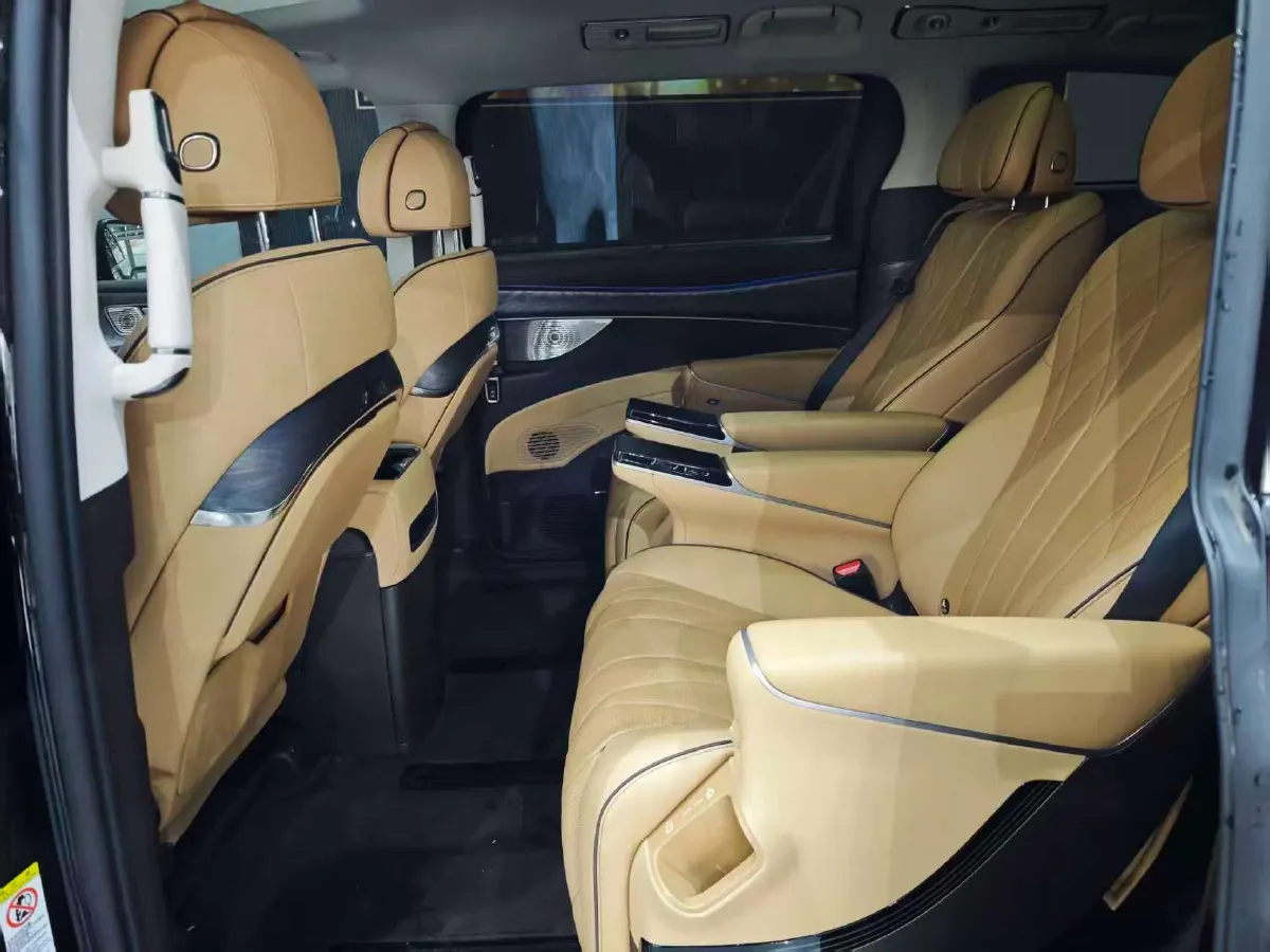 2024 Denza D9 1.5T 139HP L4 E-CVT PHEV 40KWH,autocango,china used car exporter,china ev exporter,chinese used car exporter,chinese used ev exporter