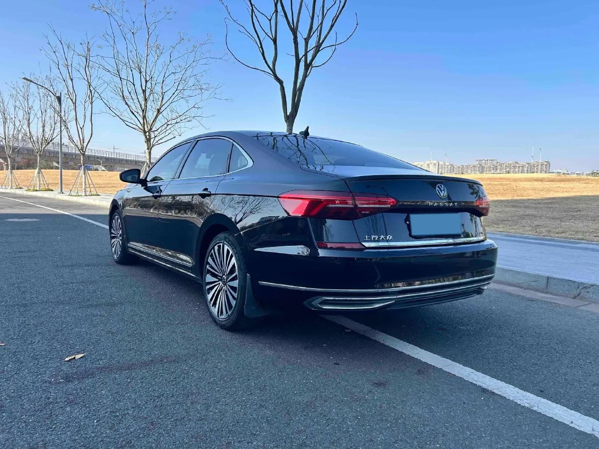 2021 Volkswagen Passat 2.0T 186HP L4 7DCT,autocango,china used car exporter,china ev exporter,chinese used car exporter,chinese used ev exporter