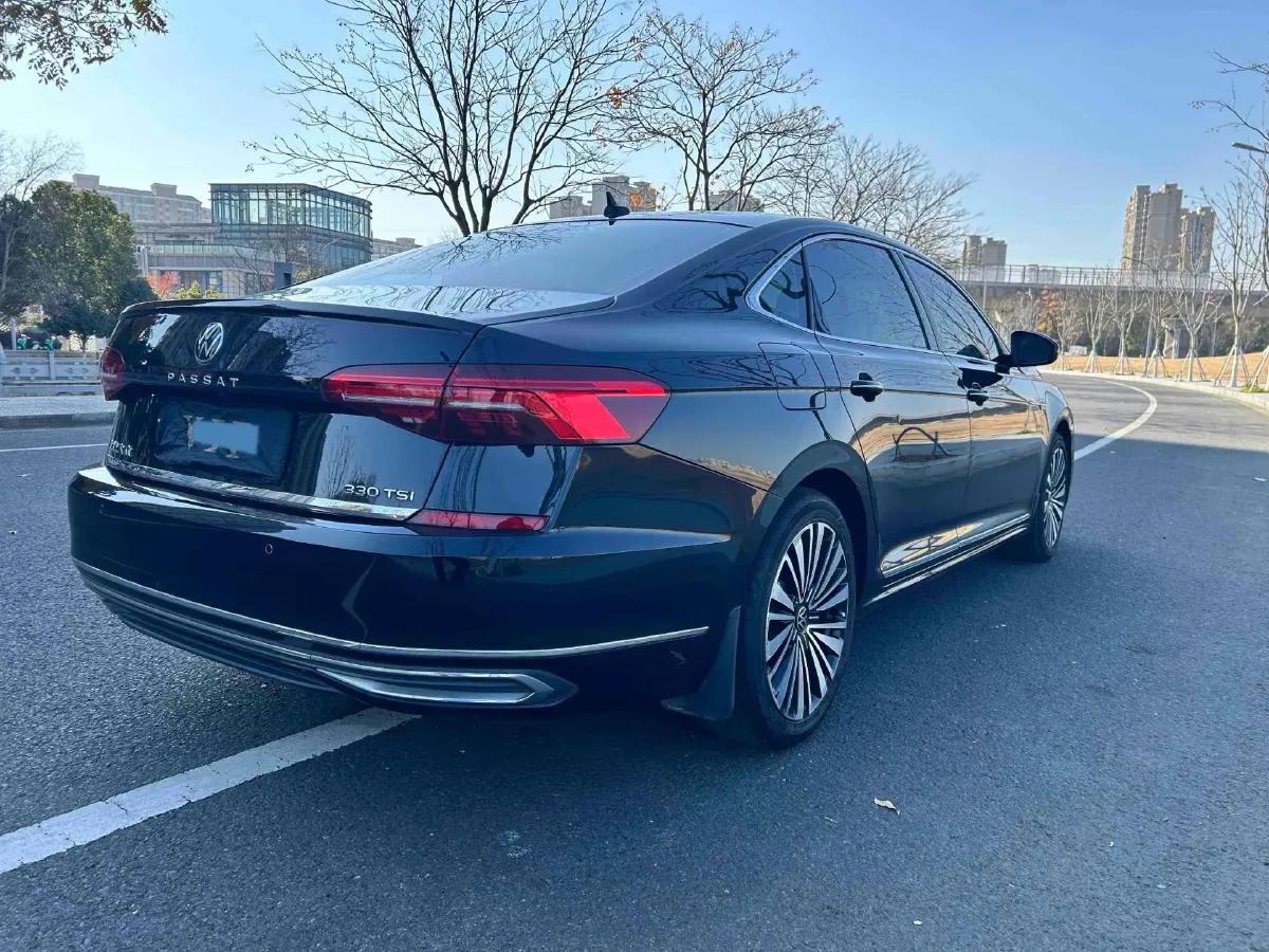 2021 Volkswagen Passat 2.0T 186HP L4 7DCT,autocango,china used car exporter,china ev exporter,chinese used car exporter,chinese used ev exporter