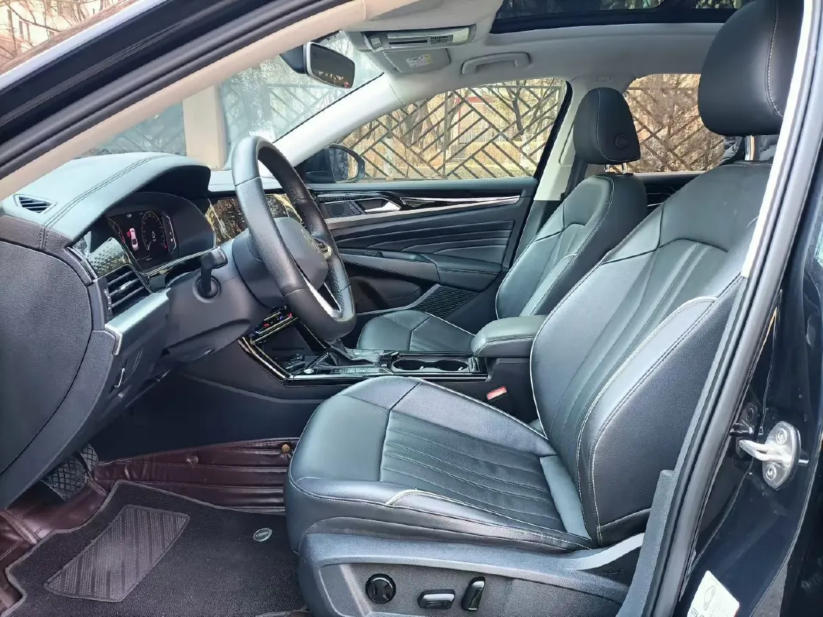 2022 Skoda Kodiak GT 2.0T 186HP L4 7DCT,autocango,china used car exporter,china ev exporter,chinese used car exporter,chinese used ev exporter