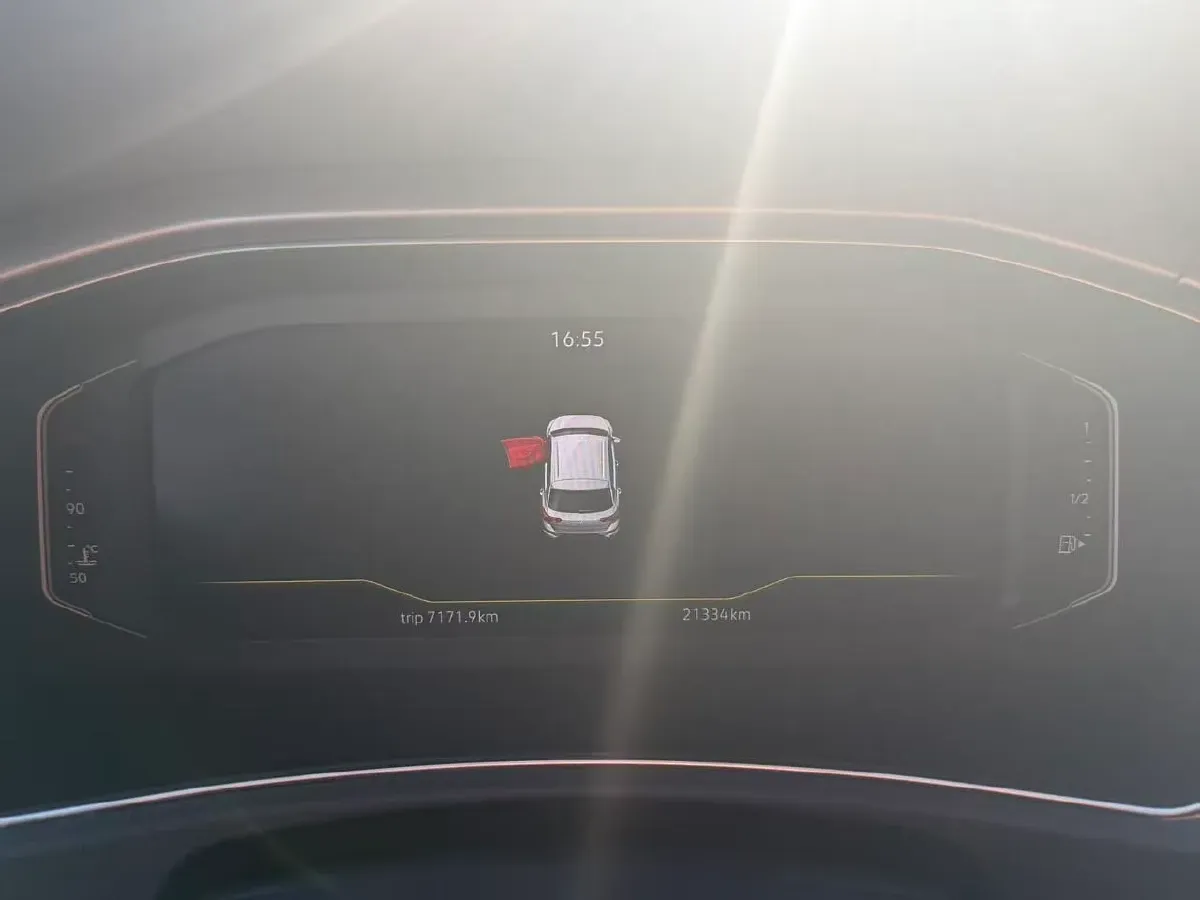 2022 Volkswagen T-Roc 1.4T 150HP L4 7DCT,autocango,china used car exporter,china ev exporter,chinese used car exporter,chinese used ev exporter