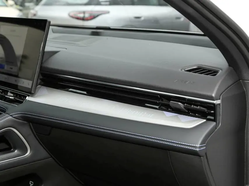 2026 Geely Preface 1.5T 181HP L4 7DCT,autocango,china used car exporter,china ev exporter,chinese used car exporter,chinese used ev exporter