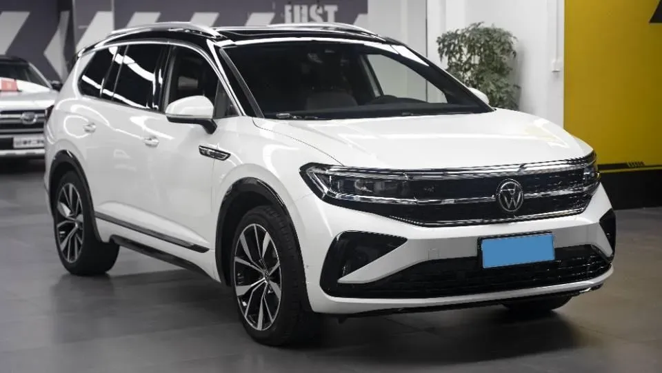 2021 Volkswagen Talagon 2.0T 220HP L4 7DCT,autocango,china used car exporter,china ev exporter,chinese used car exporter,chinese used ev exporter