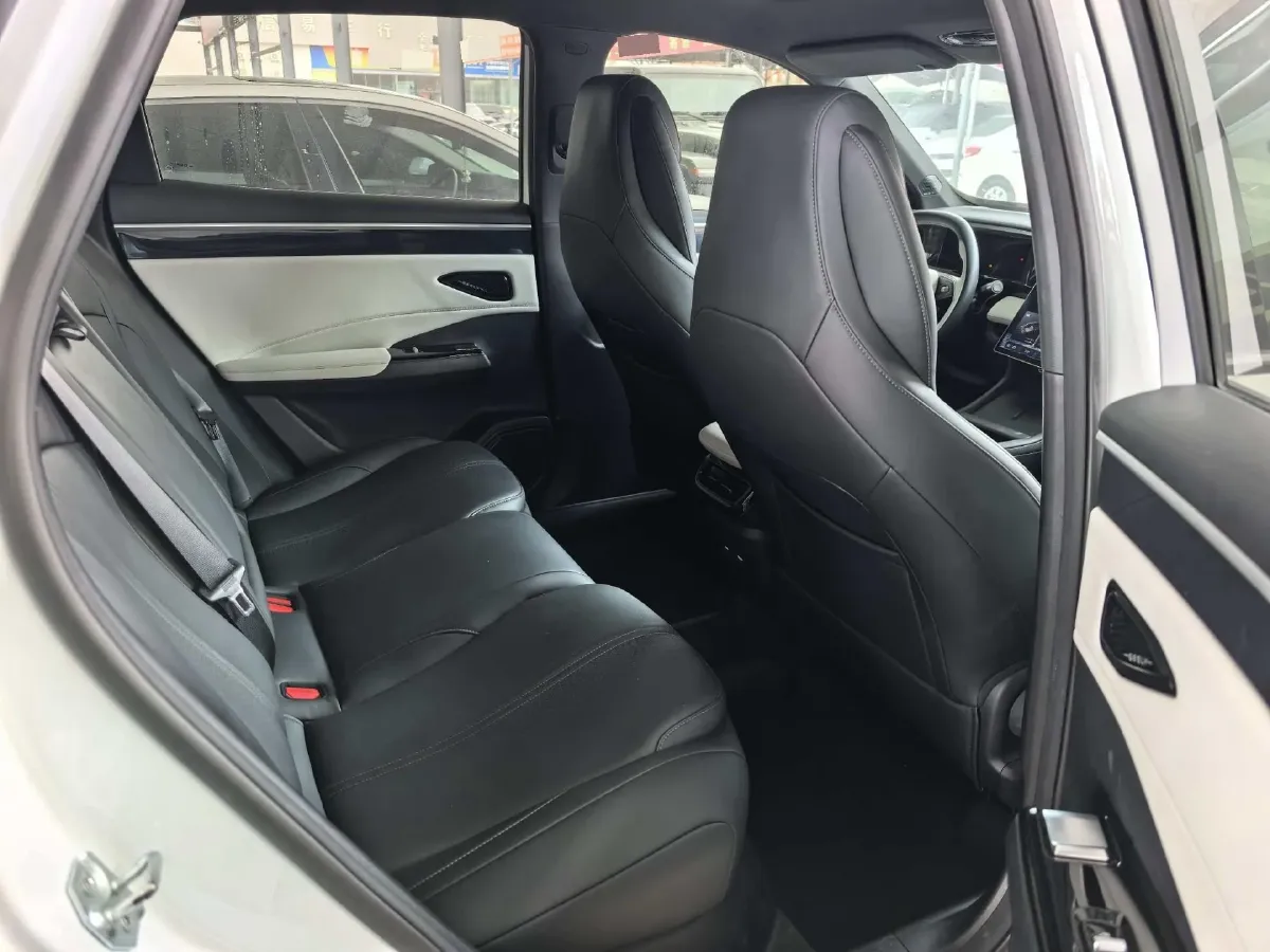 2023 Geely Galaxy L7 1.5T 163HP L4 3DHT PHEV 9.11KWH,autocango,china used car exporter,china ev exporter,chinese used car exporter,chinese used ev exporter
