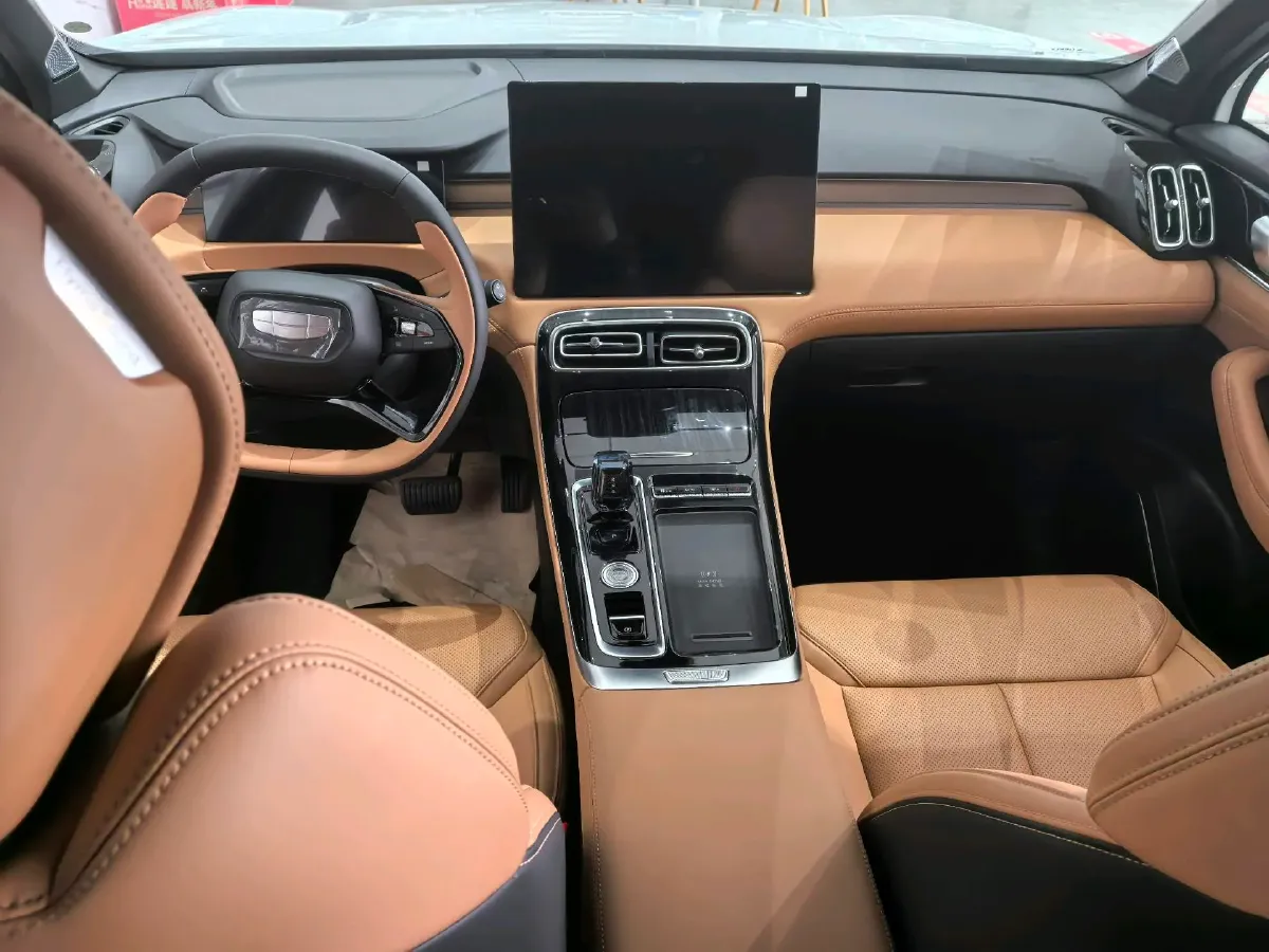 2025 Geely StarRay 1.5T 181HP L4 7DCT,autocango,china used car exporter,china ev exporter,chinese used car exporter,chinese used ev exporter