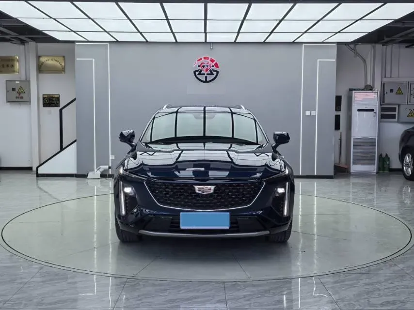 2023 Cadillac GT4 1.5T 211HP L4 9AT,autocango,china used car exporter,china ev exporter,chinese used car exporter,chinese used ev exporter