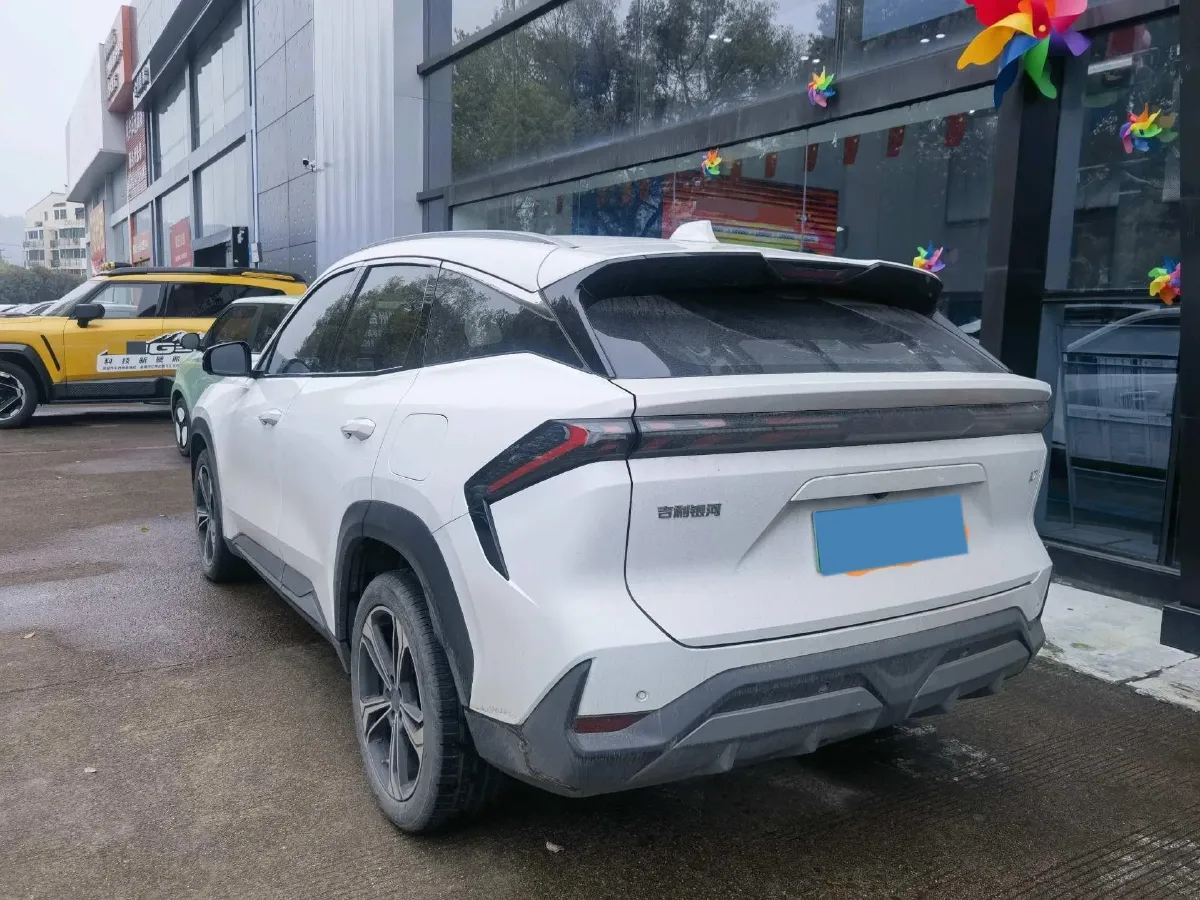 2023 Geely Galaxy L7 1.5T 163HP L4 3DHT PHEV 18.7KWH,autocango,china used car exporter,china ev exporter,chinese used car exporter,chinese used ev exporter