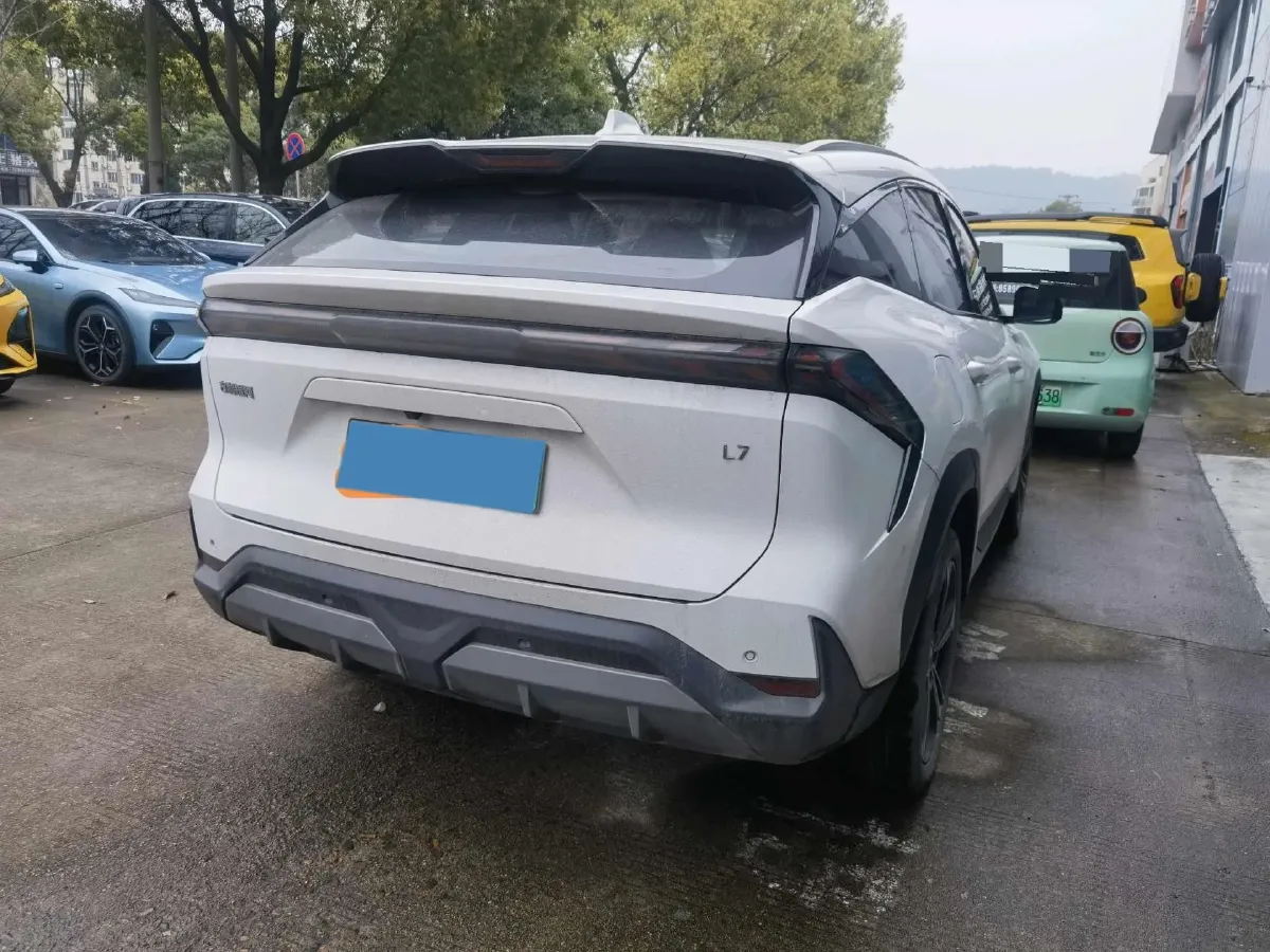 2023 Geely Galaxy L7 1.5T 163HP L4 3DHT PHEV 18.7KWH,autocango,china used car exporter,china ev exporter,chinese used car exporter,chinese used ev exporter