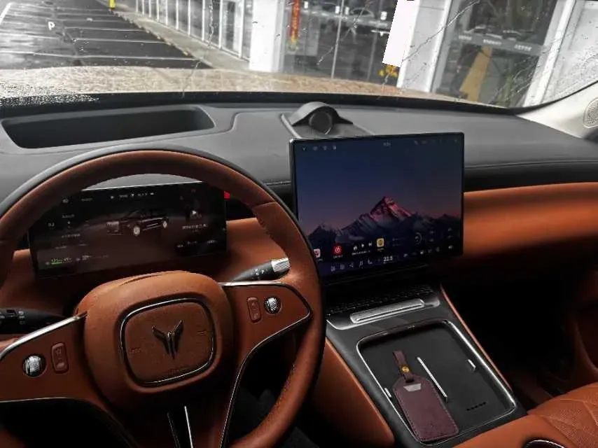 2026 Voyah 9L 1.5T 150HP L4 PHEV,autocango,china used car exporter,china ev exporter,chinese used car exporter,chinese used ev exporter