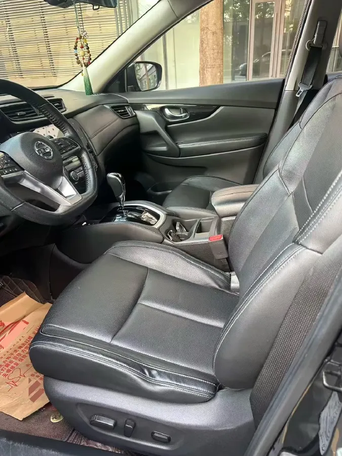 2019 Nissan X-Trail 2.0L 154HP L4 CVT,autocango,china used car exporter,china ev exporter,chinese used car exporter,chinese used ev exporter