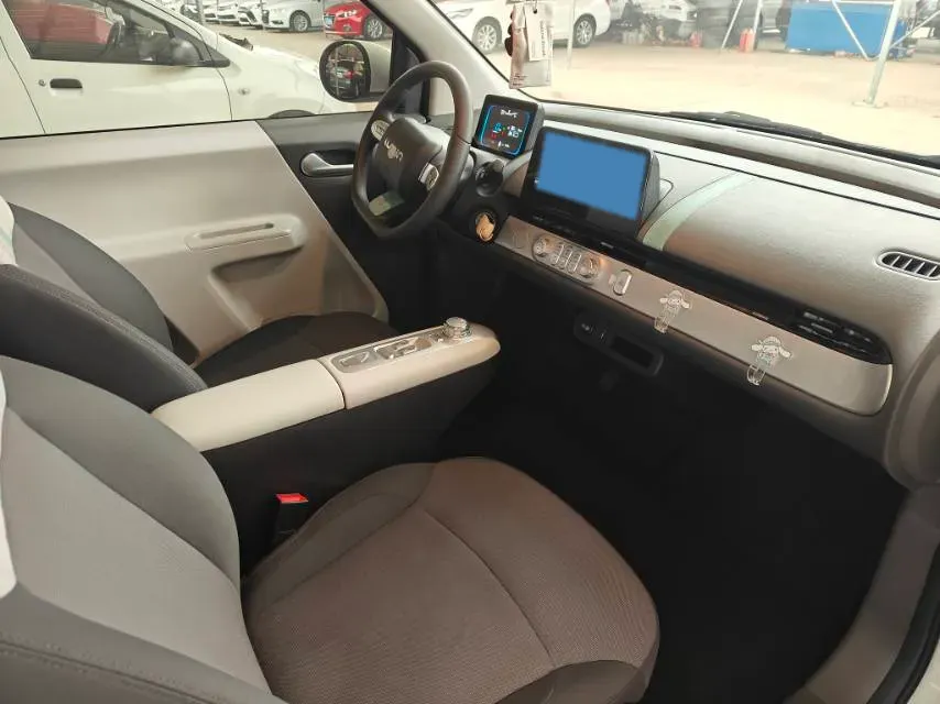 2025 LingBox BOX BEV 19.2KWH,autocango,china used car exporter,china ev exporter,chinese used car exporter,chinese used ev exporter