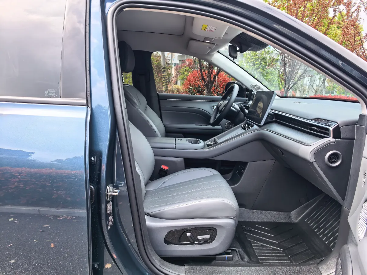 2026 Aion AION i60 REEV 101HP REEV,autocango,china used car exporter,china ev exporter,chinese used car exporter,chinese used ev exporter