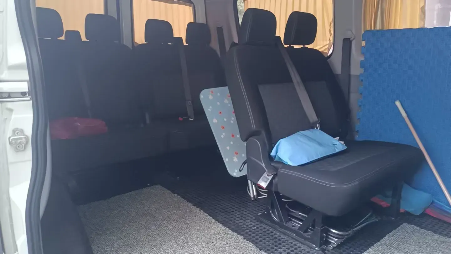 2021 MAXUS XinTu V80 2.0T 139HP L4 6MT,autocango,china used car exporter,china ev exporter,chinese used car exporter,chinese used ev exporter