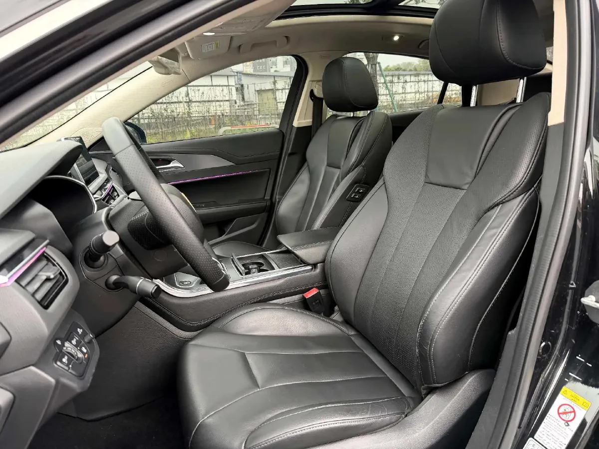 2020 HongQi H5 1.8T 197HP L4 6AT,autocango,china used car exporter,china ev exporter,chinese used car exporter,chinese used ev exporter