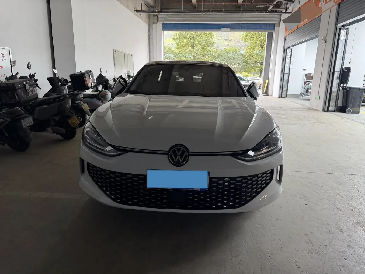 2025 Volkswagen Lamando 1.4T 150HP L4 7DCT,autocango,china used car exporter,china ev exporter,chinese used car exporter,chinese used ev exporter