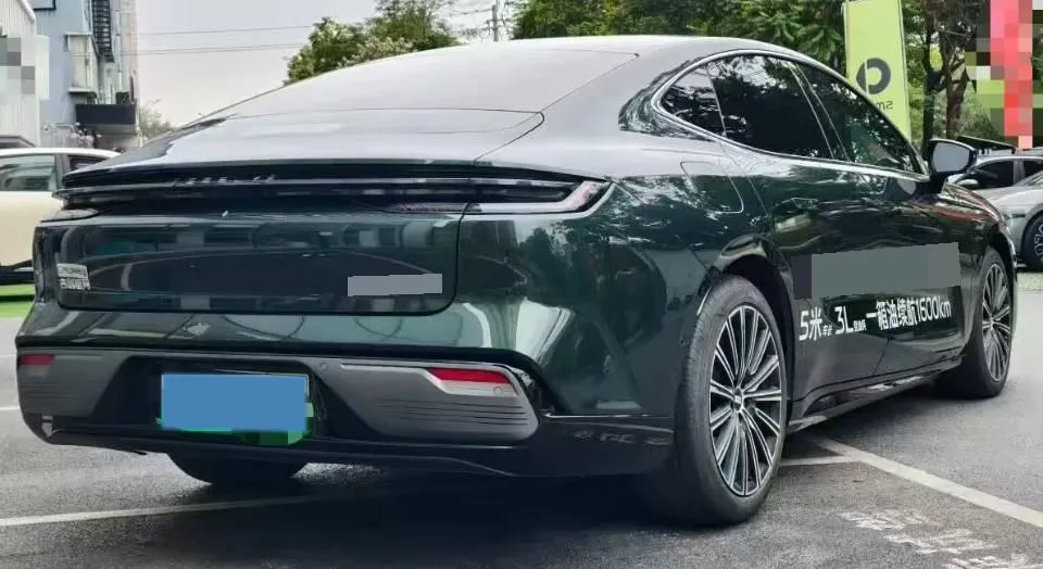 2025 Geely Galaxy Starshine 8 1.5T 163HP L4 3DHT PHEV 27.69KWH,autocango,china used car exporter,china ev exporter,chinese used car exporter,chinese used ev exporter