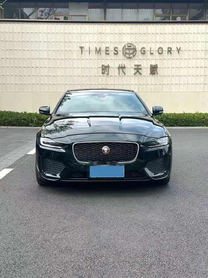2021 Jaguar XEL 2.0T 250HP L4 8AT,autocango,china used car exporter,china ev exporter,chinese used car exporter,chinese used ev exporter