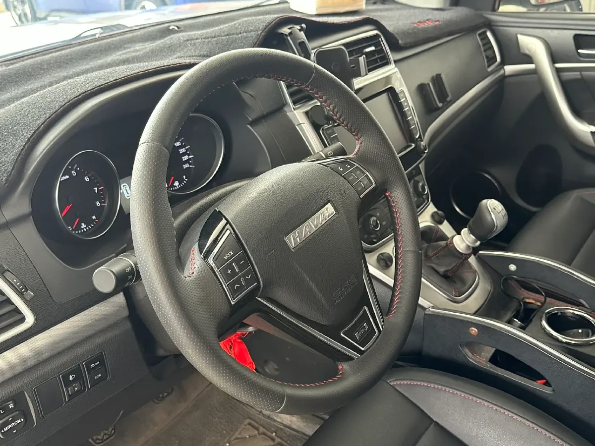 2019 Haval M6 1.5T 150HP L4 7DCT,autocango,china used car exporter,china ev exporter,chinese used car exporter,chinese used ev exporter