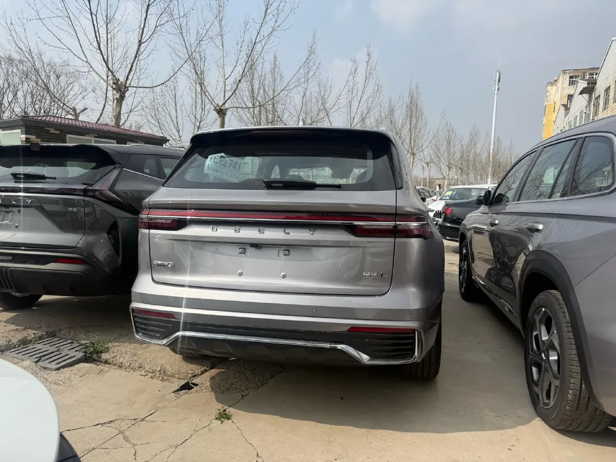 2024 Geely Monjaro 2.0T 218HP L4 7DCT,autocango,china used car exporter,china ev exporter,chinese used car exporter,chinese used ev exporter