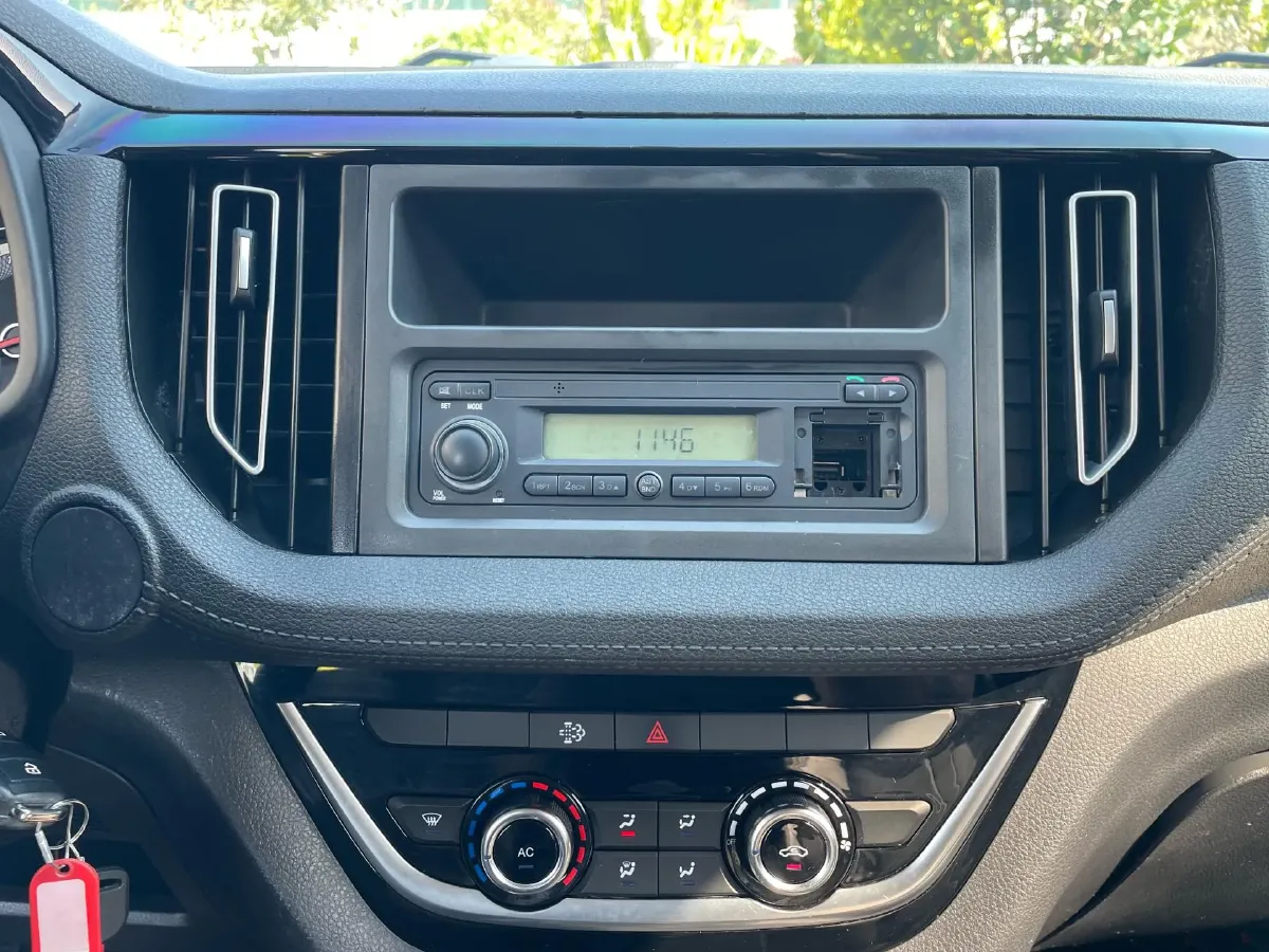 2023 Isuzu RE-MAX Jim 2.5T 143HP L4 6MT,autocango,china used car exporter,china ev exporter,chinese used car exporter,chinese used ev exporter