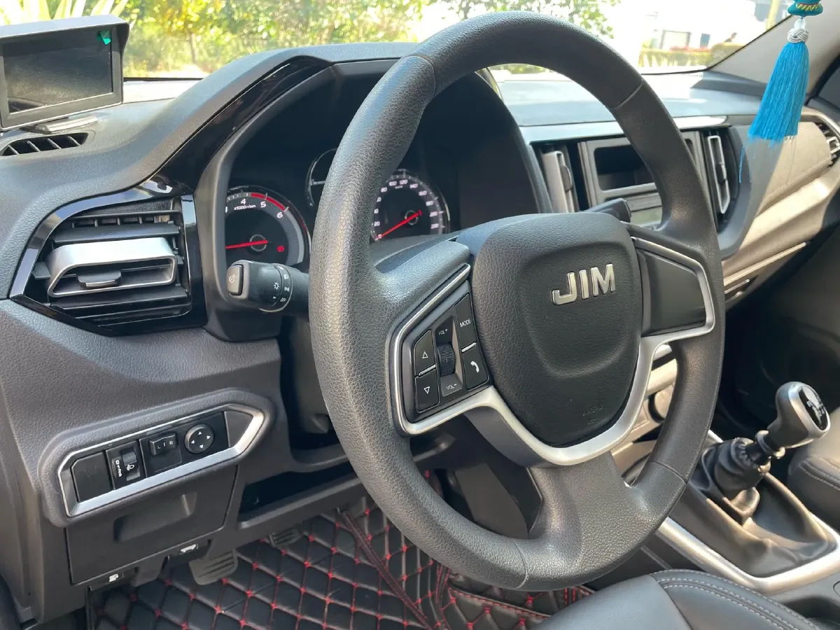 2023 Isuzu RE-MAX Jim 2.5T 143HP L4 6MT,autocango,china used car exporter,china ev exporter,chinese used car exporter,chinese used ev exporter