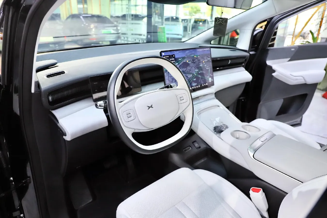 2024 Xpeng X9 BEV 101.5KWH,autocango,china used car exporter,china ev exporter,chinese used car exporter,chinese used ev exporter