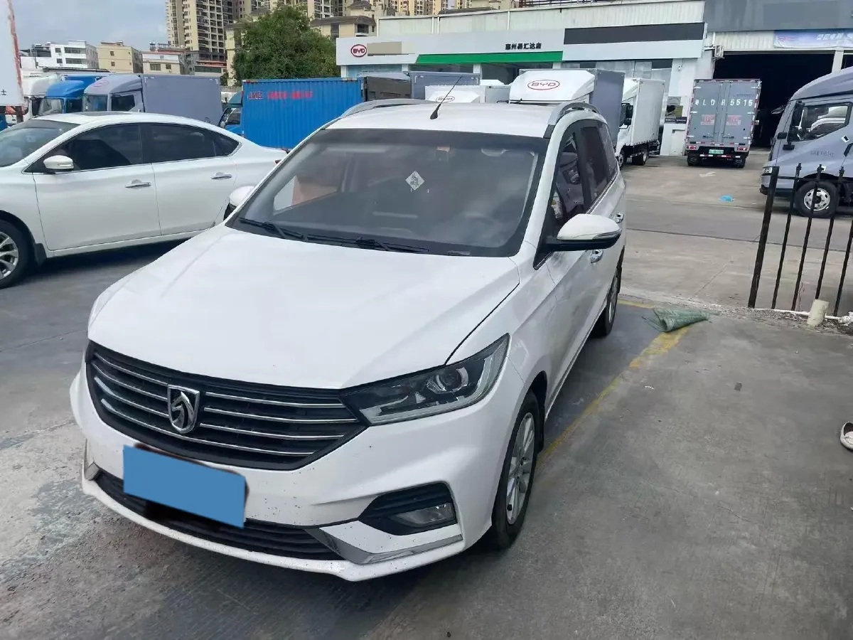 2018 BaoJun 360 1.5L 112HP L4 6MT,autocango,china used car exporter,china ev exporter,chinese used car exporter,chinese used ev exporter