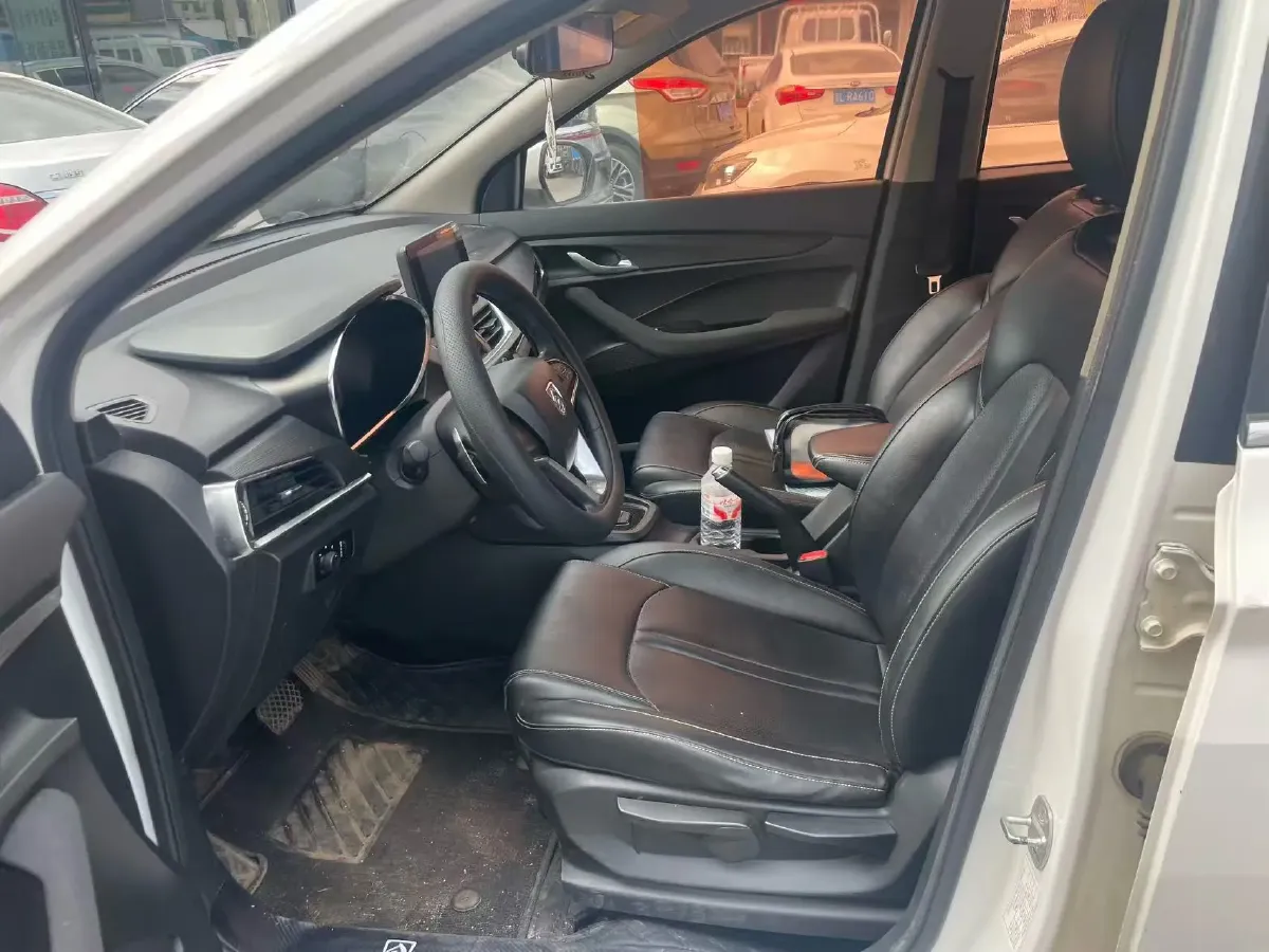 2018 BaoJun 360 1.5L 112HP L4 6MT,autocango,china used car exporter,china ev exporter,chinese used car exporter,chinese used ev exporter