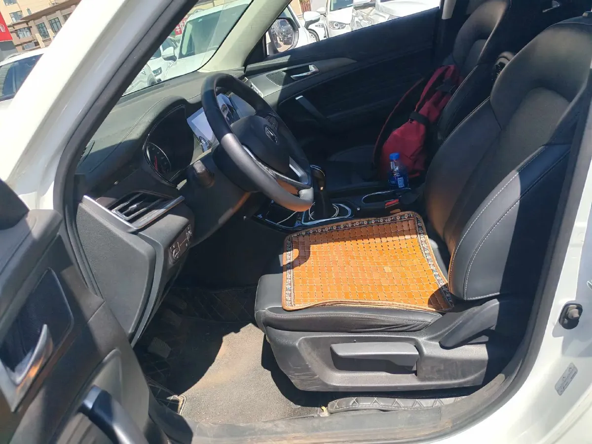 2022 ChangAn Eado 1.6L 128HP L4 5MT,autocango,china used car exporter,china ev exporter,chinese used car exporter,chinese used ev exporter