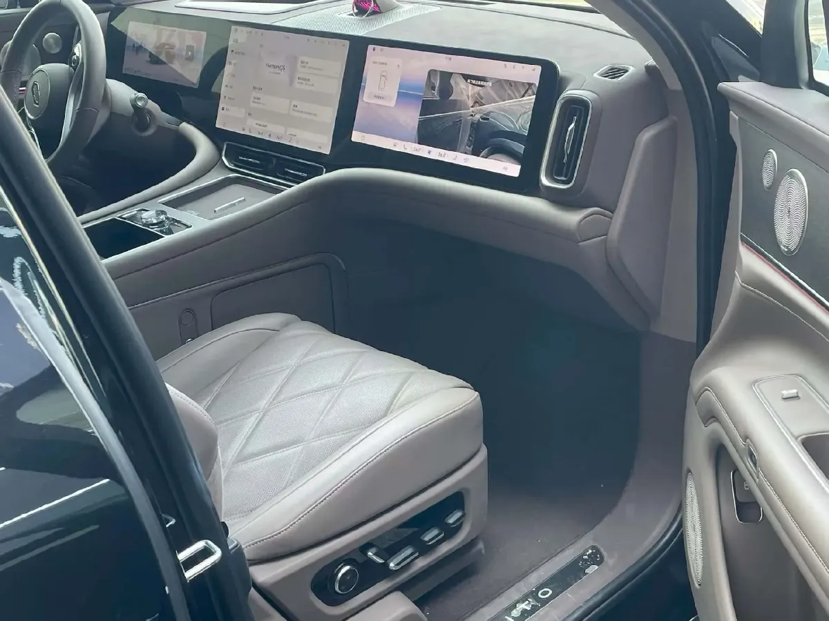 2025 AITO AITO M9 REEV 160HP REEV 52KWH,autocango,china used car exporter,china ev exporter,chinese used car exporter,chinese used ev exporter