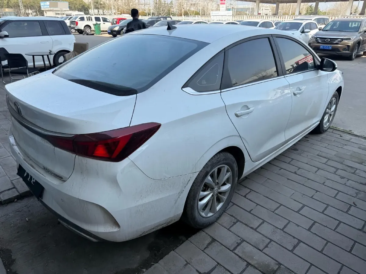2022 ChangAn Eado 1.6L 128HP L4 5MT,autocango,china used car exporter,china ev exporter,chinese used car exporter,chinese used ev exporter