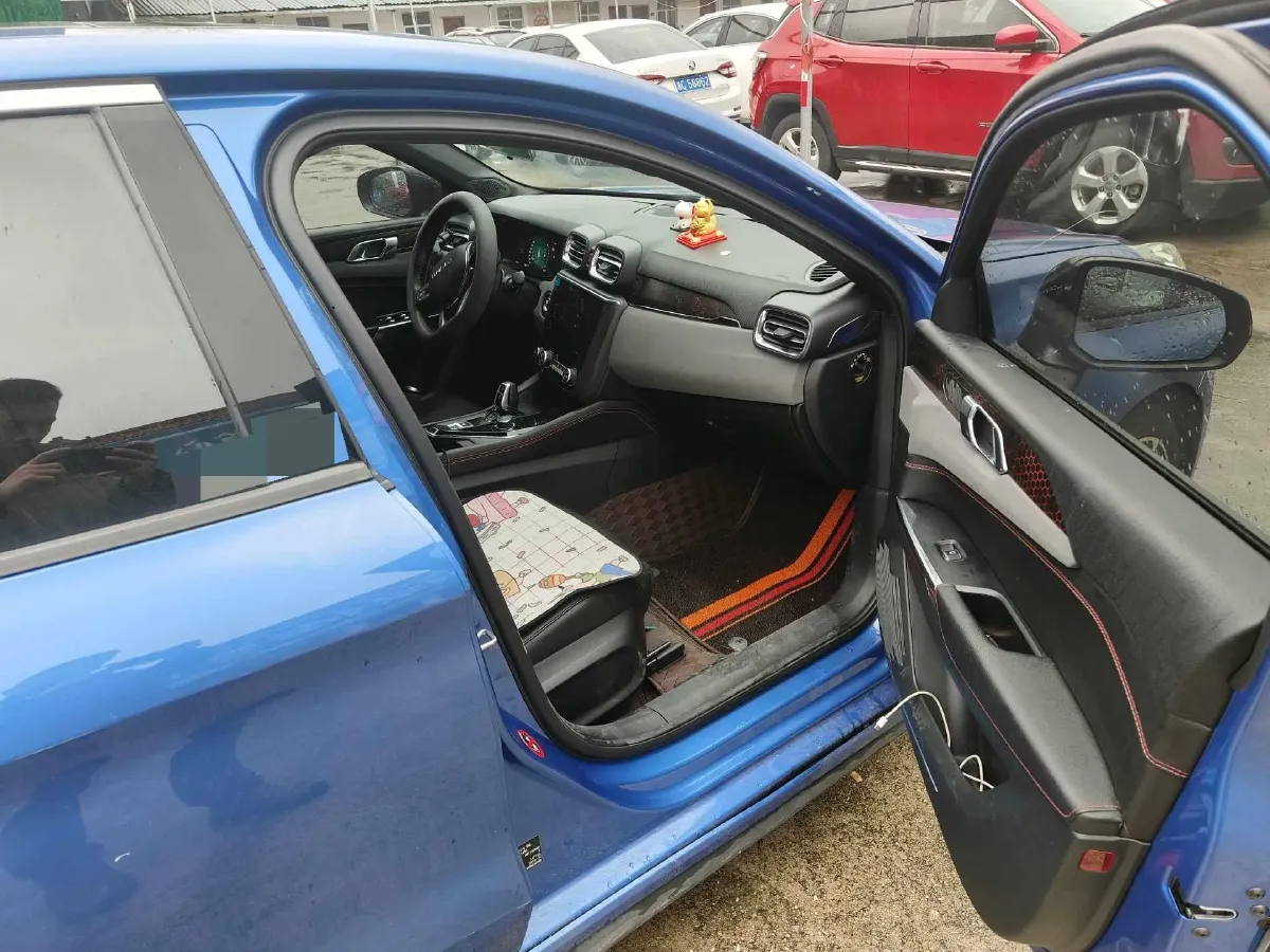 2019 Qoros 5 1.6T 197HP L4 7DCT,autocango,china used car exporter,china ev exporter,chinese used car exporter,chinese used ev exporter