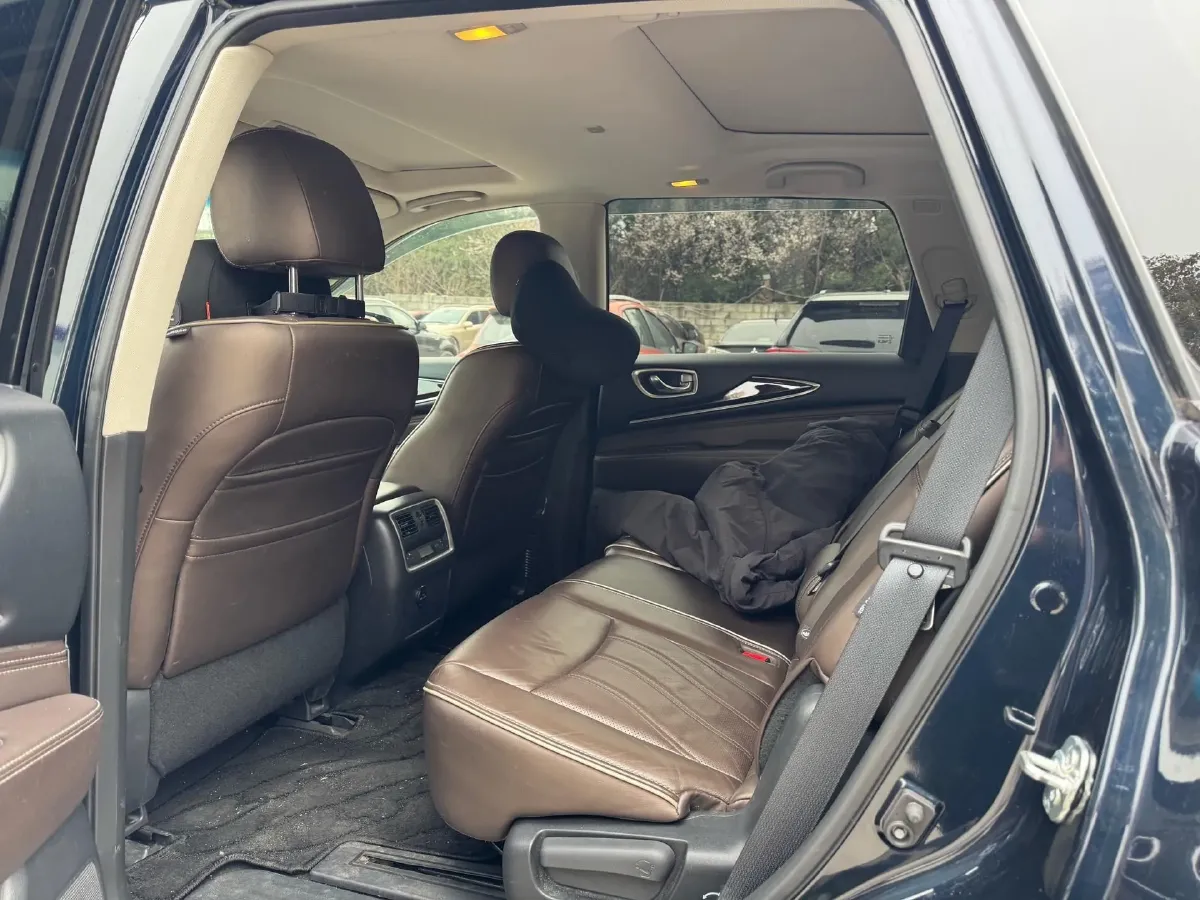 2016 Jaguar XF 2.0T 240HP L4 8AT,autocango,china used car exporter,china ev exporter,chinese used car exporter,chinese used ev exporter