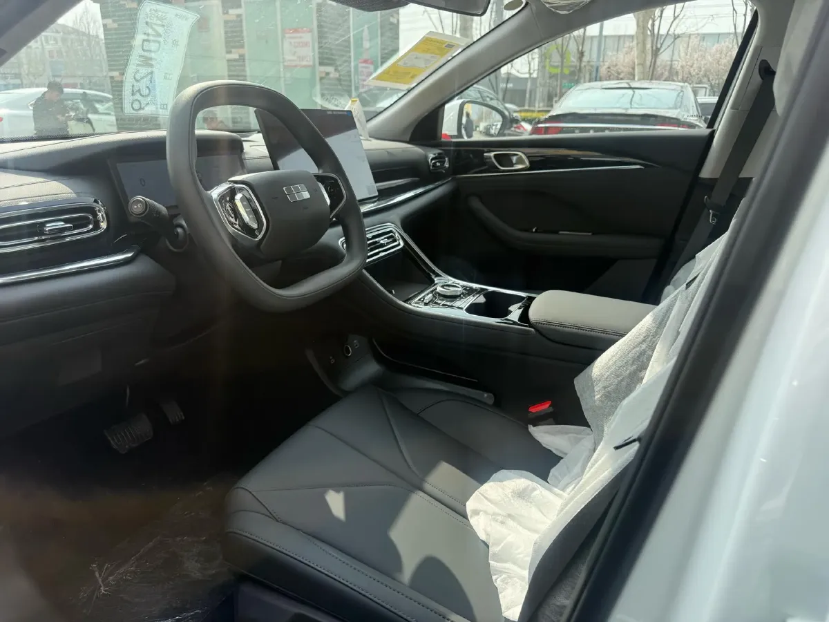 2025 Geely Galaxy L6 1.5L 112HP L4 1DHT PHEV 8.5KWH,autocango,china used car exporter,china ev exporter,chinese used car exporter,chinese used ev exporter