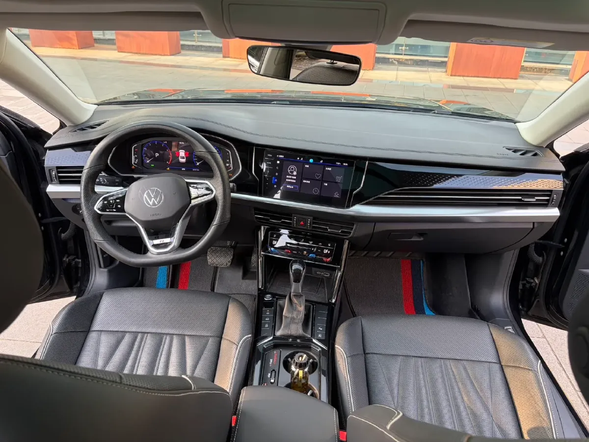 2023 Volkswagen Passat 2.0T 186HP L4 7DCT,autocango,china used car exporter,china ev exporter,chinese used car exporter,chinese used ev exporter