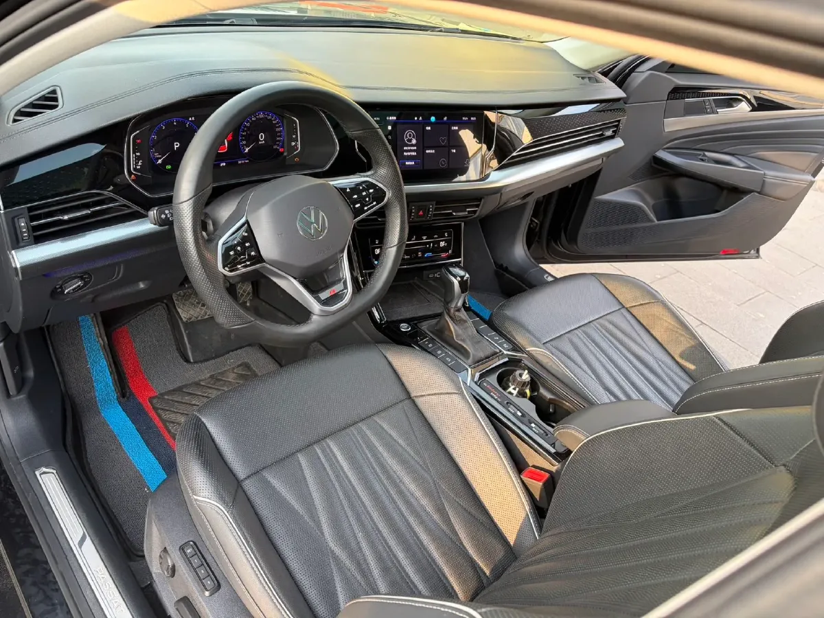 2023 Volkswagen Passat 2.0T 186HP L4 7DCT,autocango,china used car exporter,china ev exporter,chinese used car exporter,chinese used ev exporter