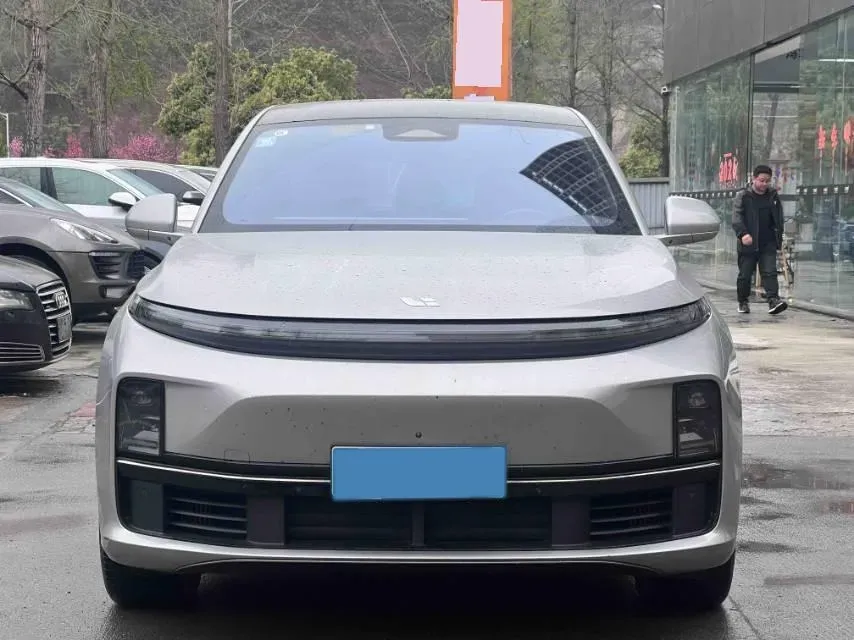 2023 Li L7 Range Extended 154HP REEV 40.9KWH,autocango,china used car exporter,china ev exporter,chinese used car exporter,chinese used ev exporter