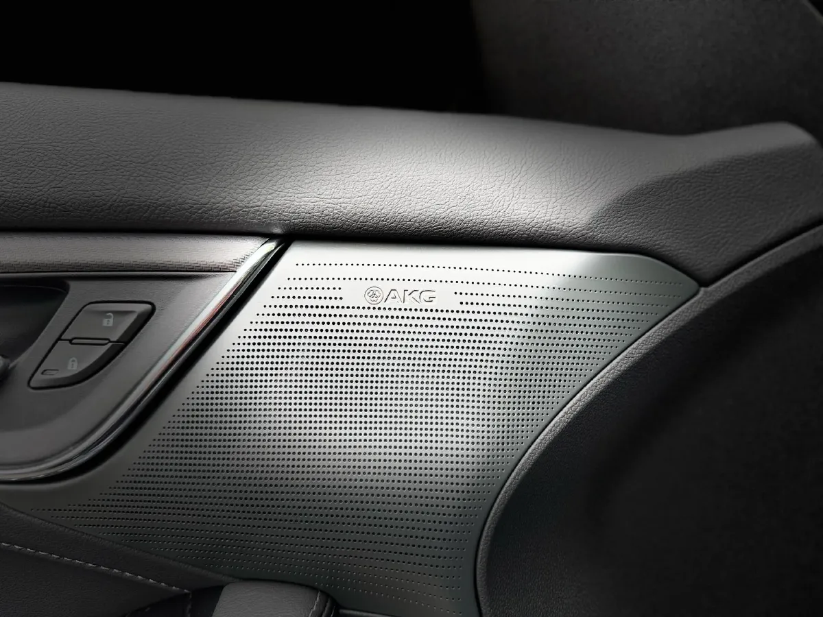 2024 Cadillac CT5 2.0T 237HP L4 10AT,autocango,china used car exporter,china ev exporter,chinese used car exporter,chinese used ev exporter