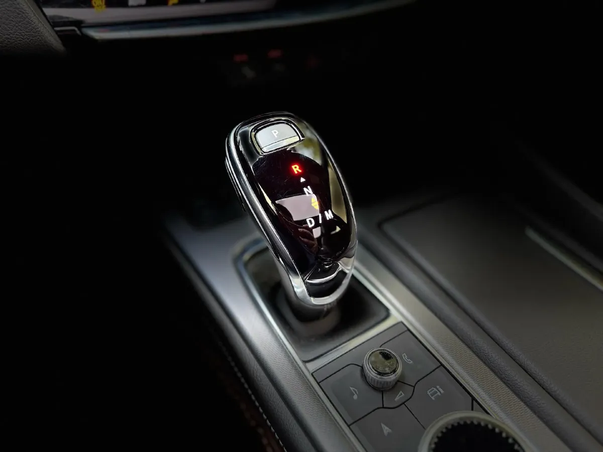 2024 Cadillac CT5 2.0T 237HP L4 10AT,autocango,china used car exporter,china ev exporter,chinese used car exporter,chinese used ev exporter