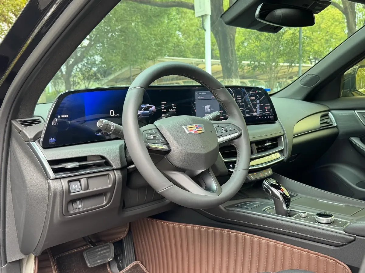 2024 Cadillac CT5 2.0T 237HP L4 10AT,autocango,china used car exporter,china ev exporter,chinese used car exporter,chinese used ev exporter