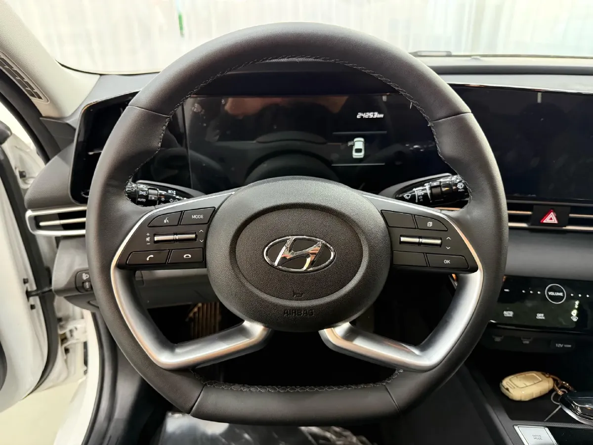 2022 Hyundai Elantra 1.5L 115HP L4 CVT,autocango,china used car exporter,china ev exporter,chinese used car exporter,chinese used ev exporter