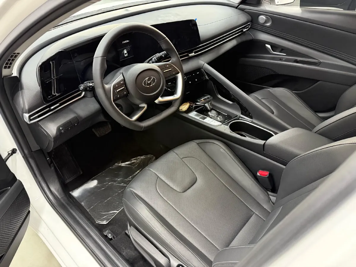 2022 Hyundai Elantra 1.5L 115HP L4 CVT,autocango,china used car exporter,china ev exporter,chinese used car exporter,chinese used ev exporter