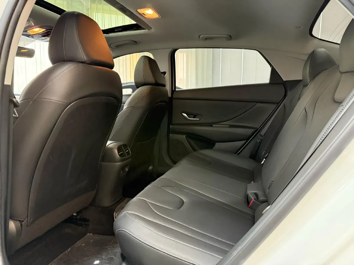 2022 Hyundai Elantra 1.5L 115HP L4 CVT,autocango,china used car exporter,china ev exporter,chinese used car exporter,chinese used ev exporter