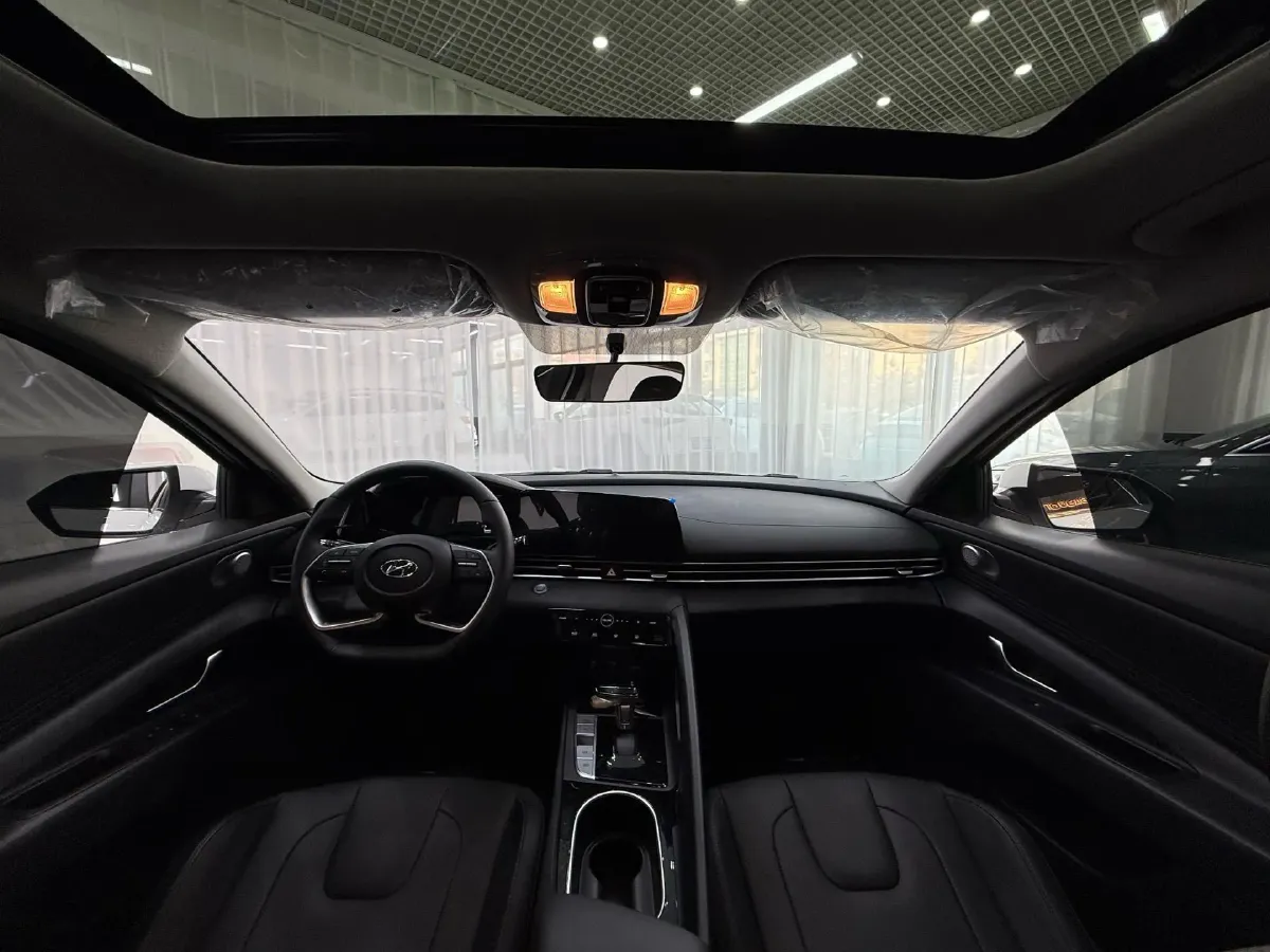 2022 Hyundai Elantra 1.5L 115HP L4 CVT,autocango,china used car exporter,china ev exporter,chinese used car exporter,chinese used ev exporter