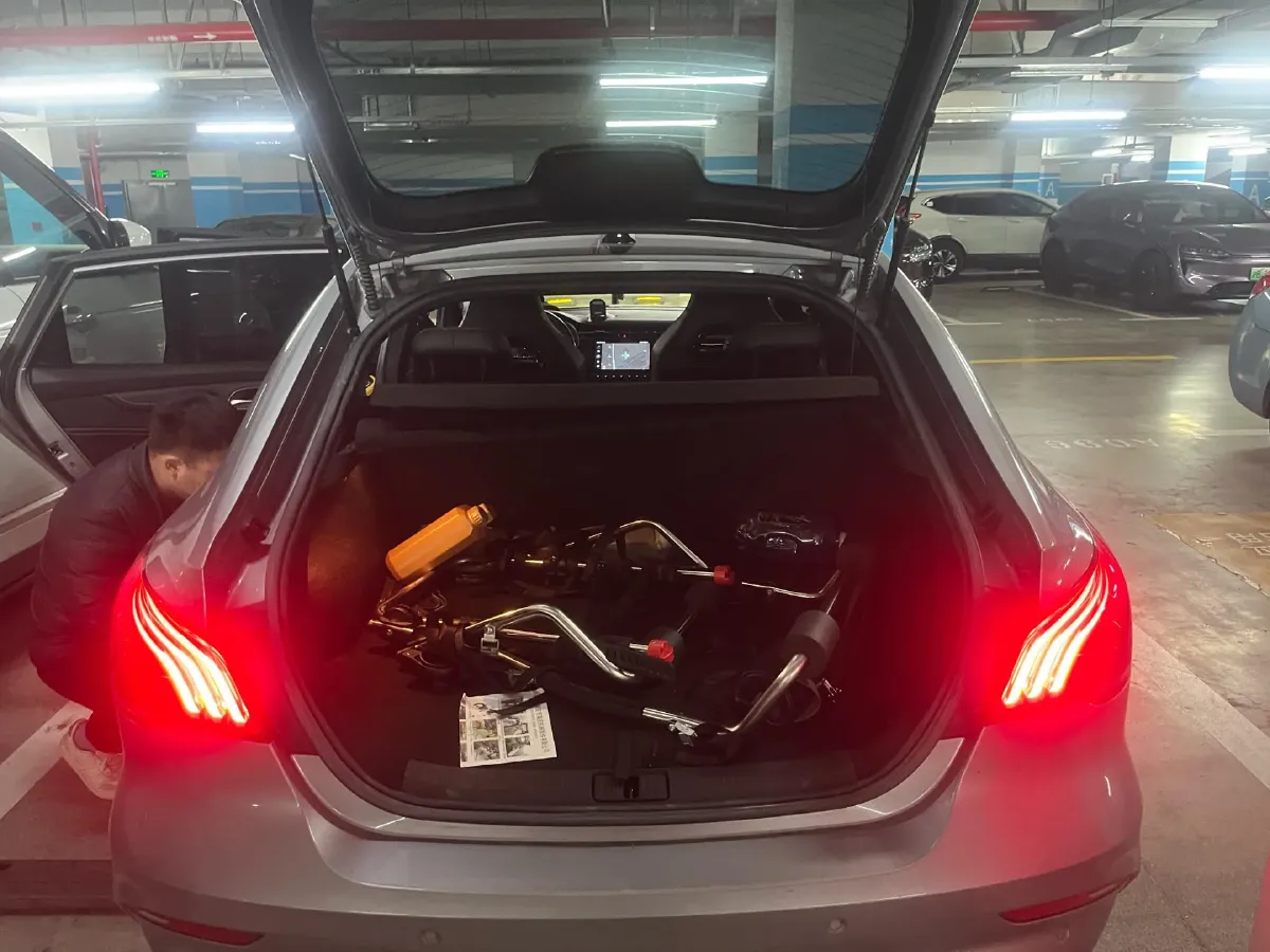 2020 Roewe RX5 1.5T 169HP L4 AMT PHEV 11.1KWH,autocango,china used car exporter,china ev exporter,chinese used car exporter,chinese used ev exporter