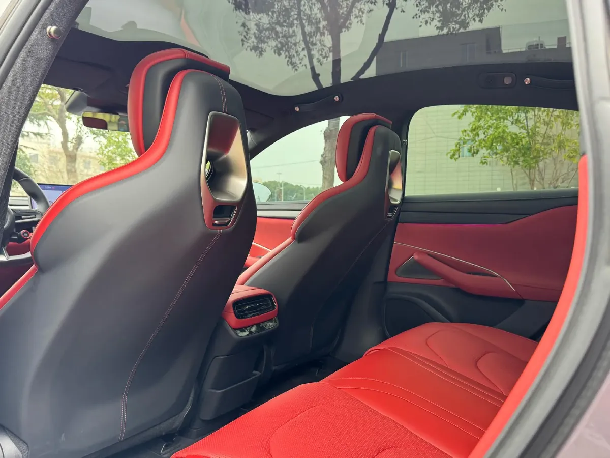 2024 MI SU7 BEV 73.6KWH,autocango,china used car exporter,china ev exporter,chinese used car exporter,chinese used ev exporter